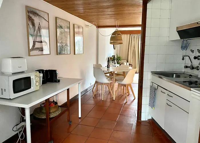 Estoril Sunny Apartment